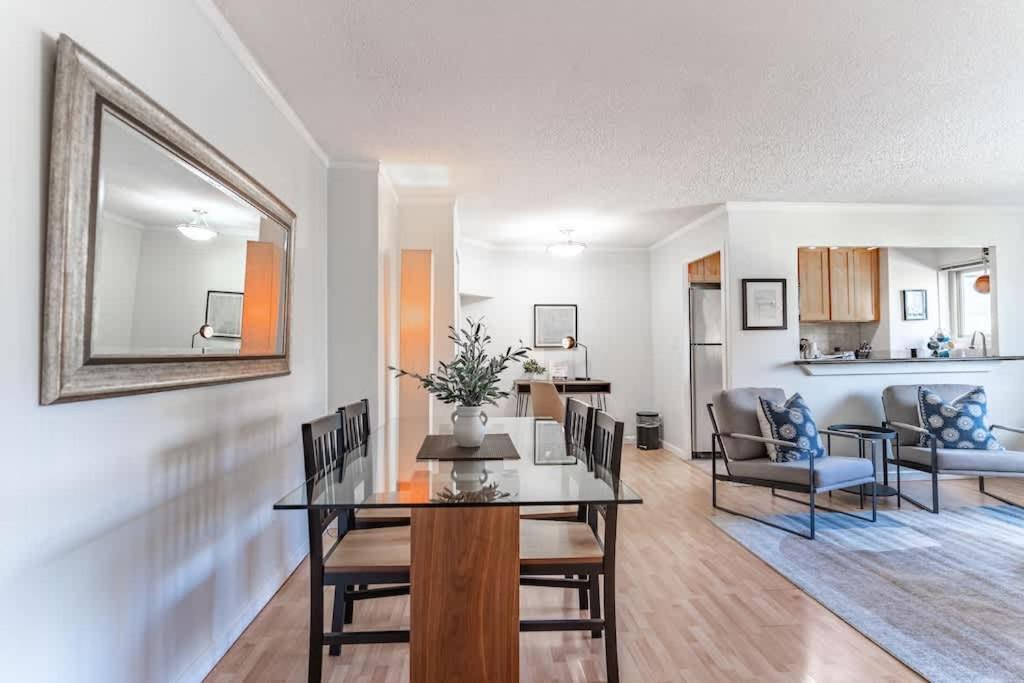 Vibrant Downtown, King Bed, Work Desk & Kitchen Villa Seattle Buitenkant foto